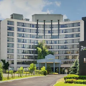 https://radisson-hotel-toronto-east.hotelstorontoontario.org